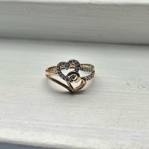 Kay Jewelers Double Heart Diamond and 10K Gold Ring